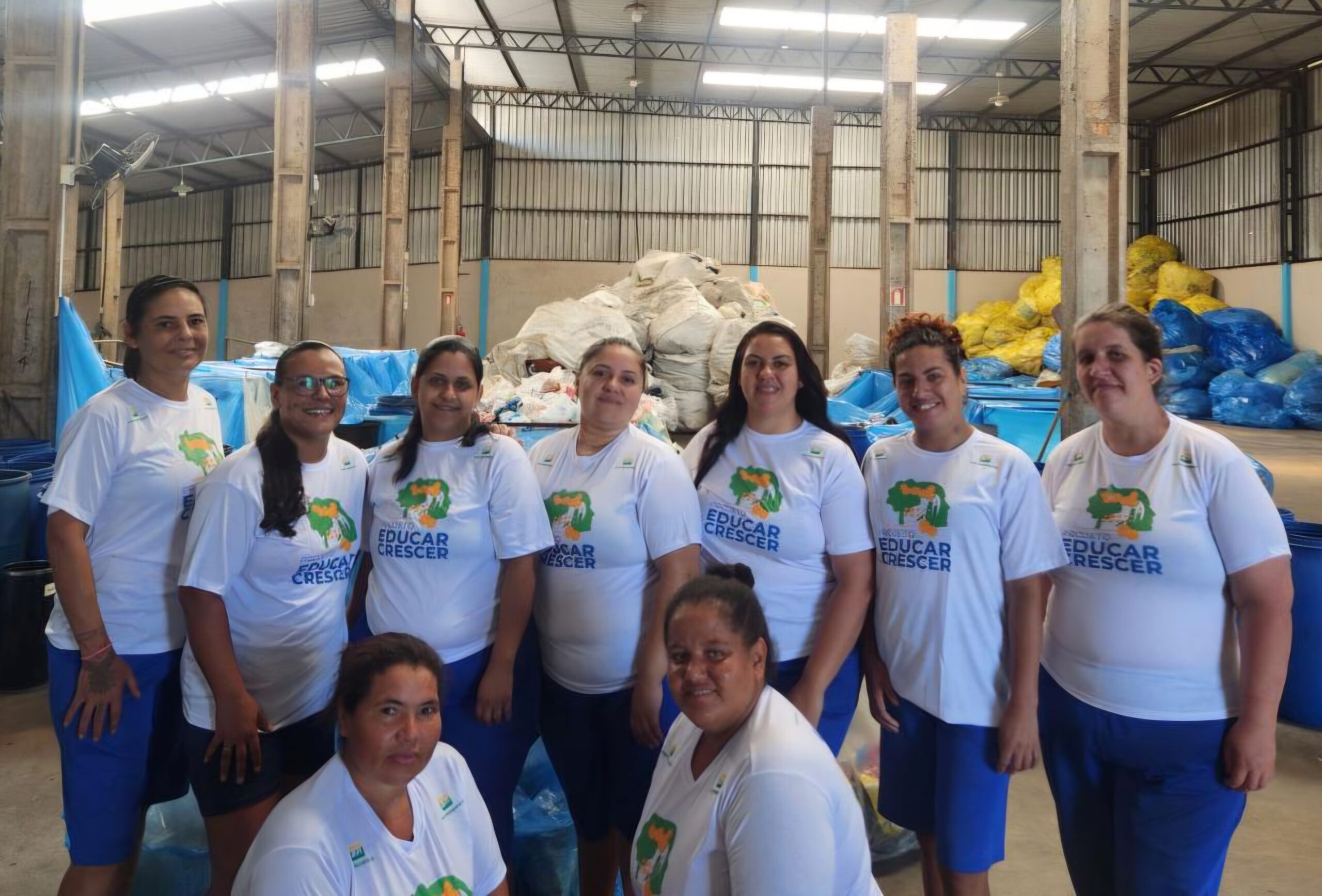 Projeto Plantar visita terreno junto à Cooperativa Cooarlas 