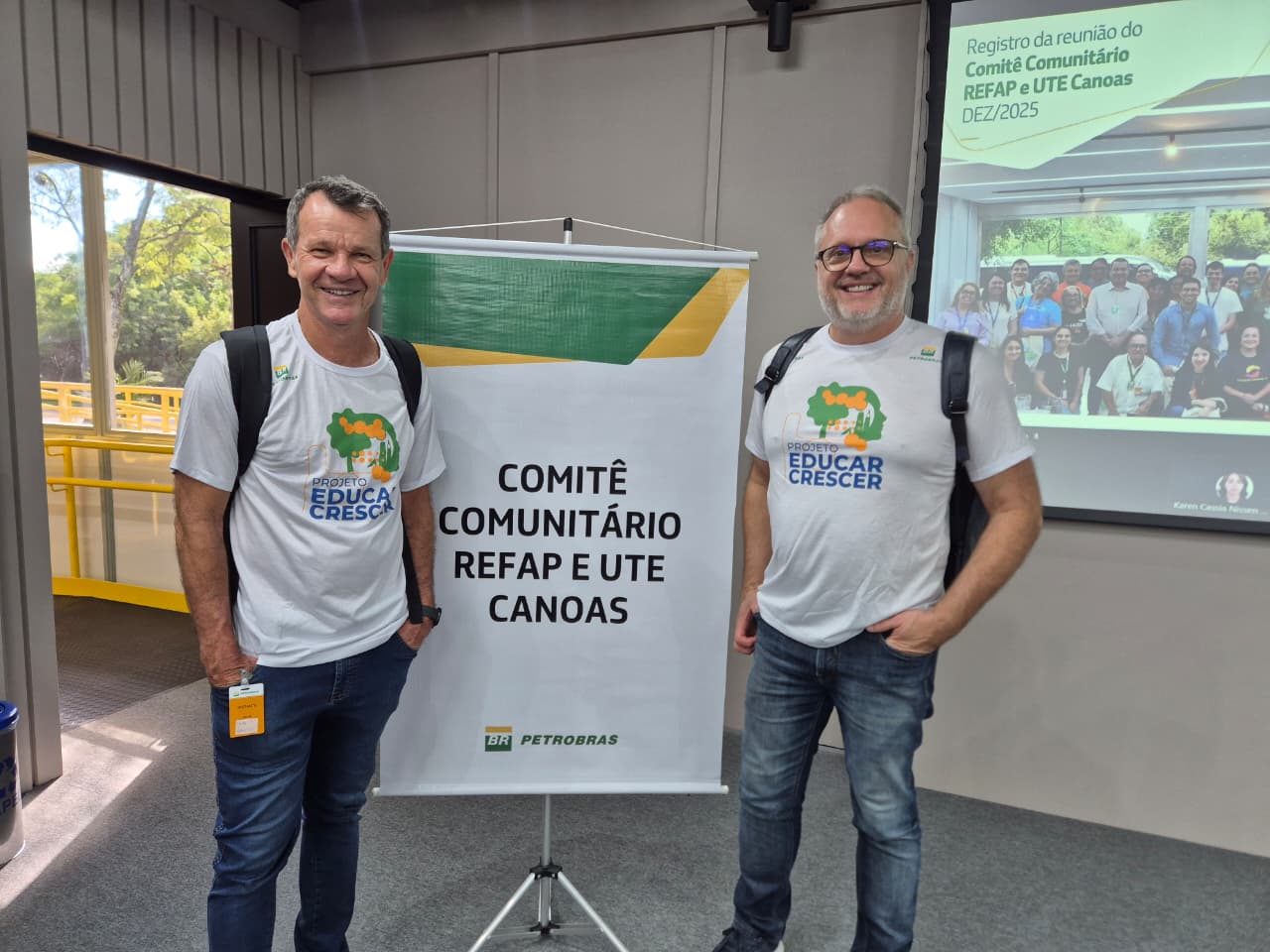 Equipe do projeto Educar Crescer participa de encontro na Refap 